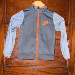 4/XS Nike Lightweight Jacket